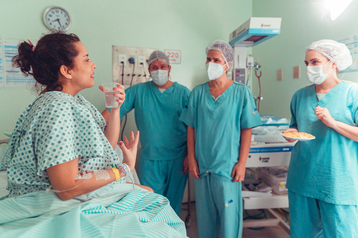 iluminare obstare parto normal hospital aliança natural humanizado adriana monteiro rodrigo lemos salvador doula nascimento senhoritas fotografia foto fotografa 