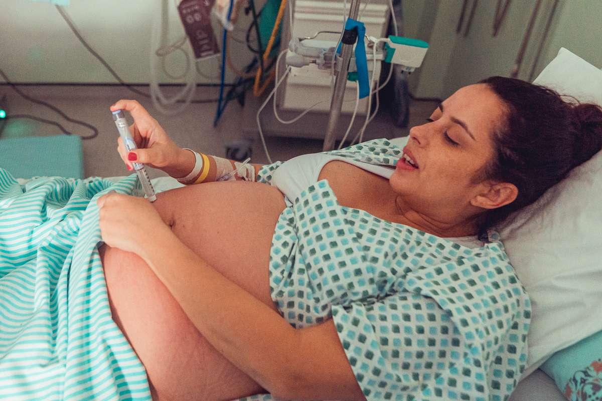 iluminare obstare parto normal hospital aliança natural humanizado adriana monteiro rodrigo lemos salvador doula nascimento senhoritas fotografia foto fotografa 