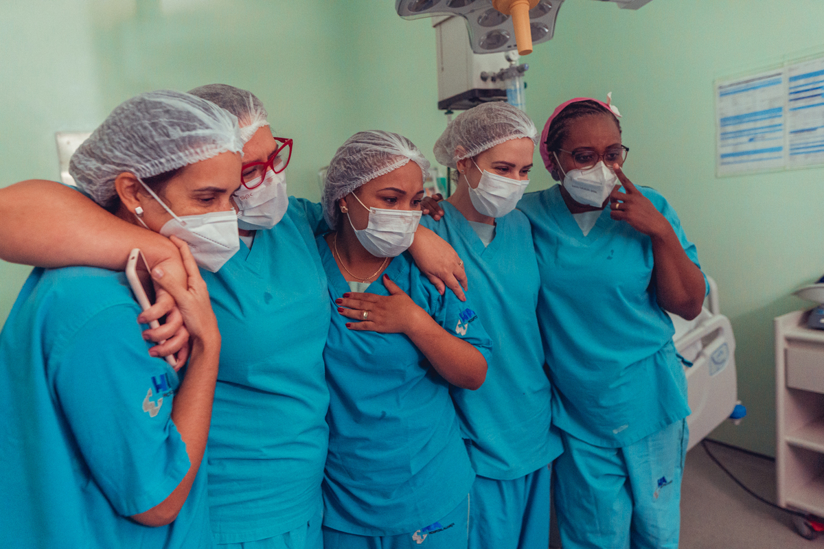 iluminare obstare parto normal hospital aliança natural humanizado adriana monteiro rodrigo lemos salvador doula nascimento senhoritas fotografia foto fotografa 