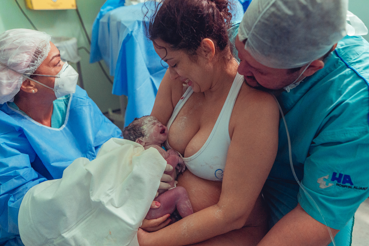iluminare obstare parto normal hospital aliança natural humanizado adriana monteiro rodrigo lemos salvador doula nascimento senhoritas fotografia foto fotografa 