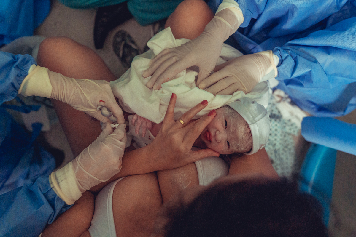 iluminare obstare parto normal hospital aliança natural humanizado adriana monteiro rodrigo lemos salvador doula nascimento senhoritas fotografia foto fotografa 