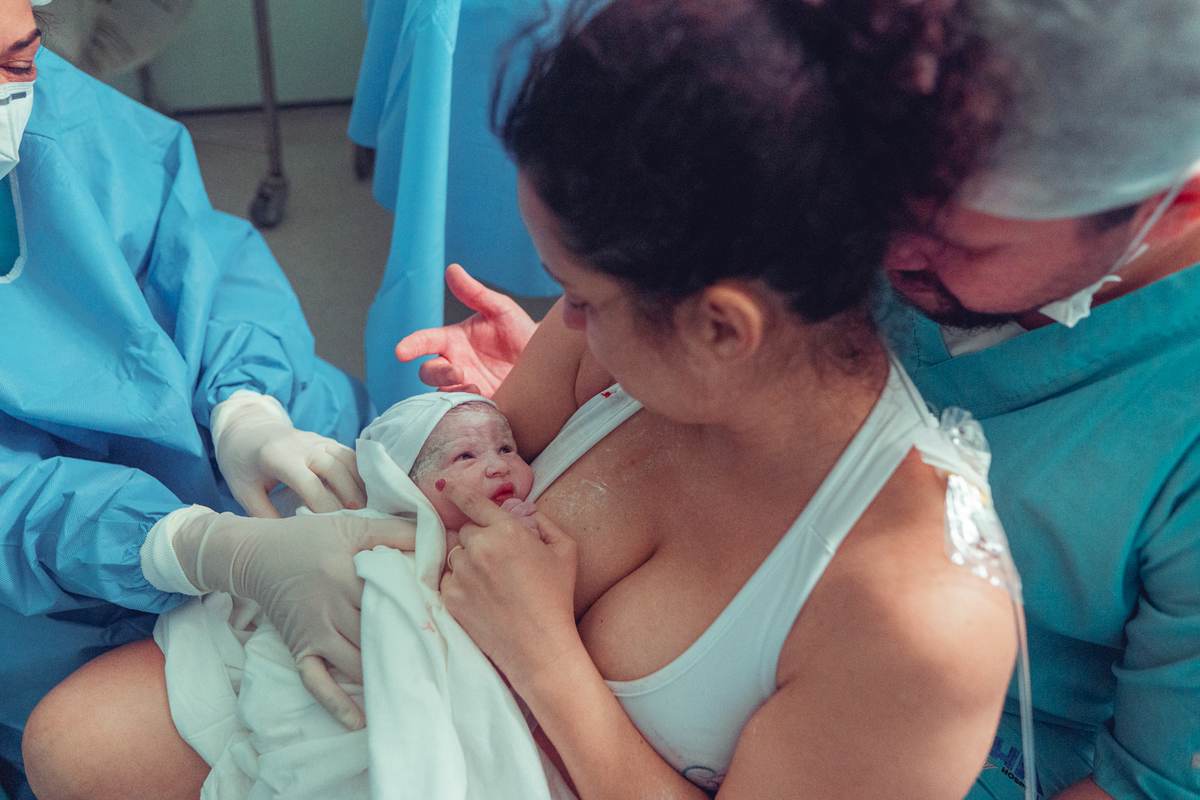 iluminare obstare parto normal hospital aliança natural humanizado adriana monteiro rodrigo lemos salvador doula nascimento senhoritas fotografia foto fotografa 