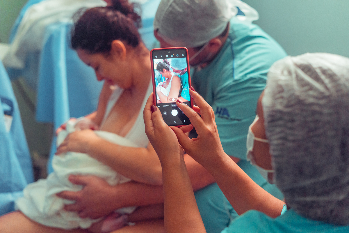 iluminare obstare parto normal hospital aliança natural humanizado adriana monteiro rodrigo lemos salvador doula nascimento senhoritas fotografia foto fotografa 