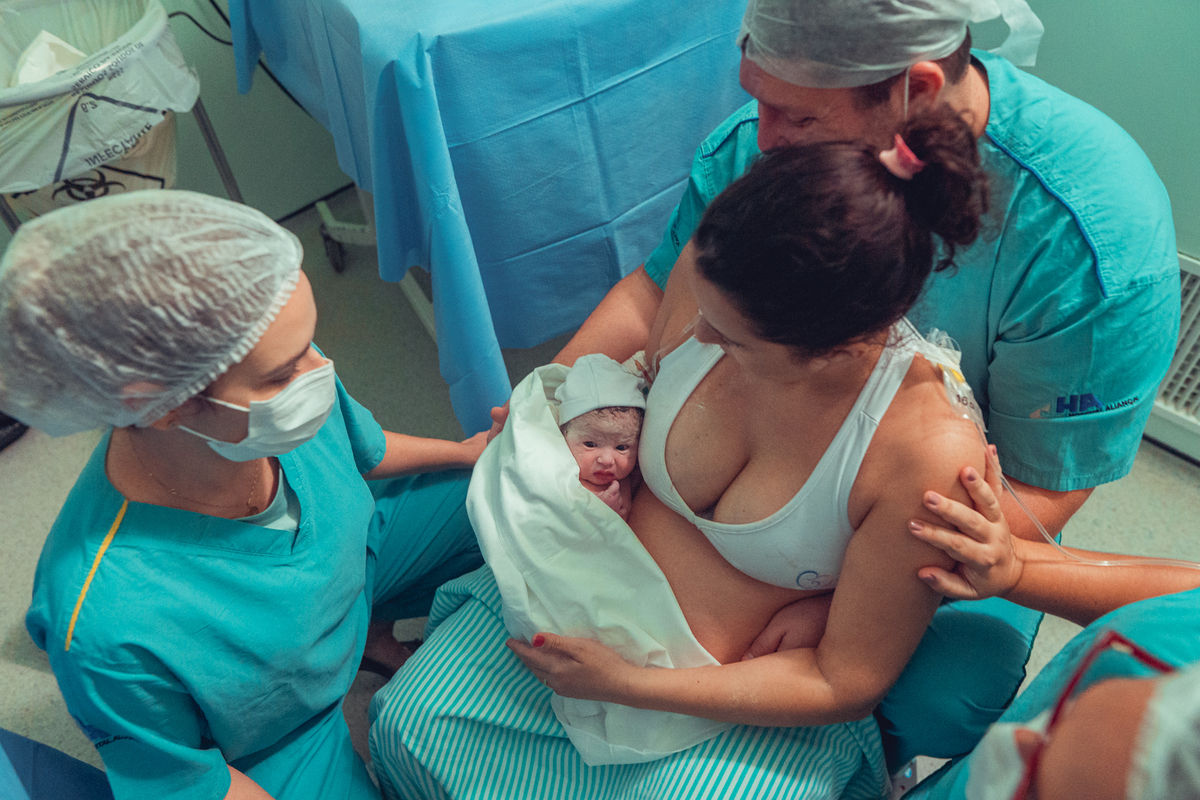 iluminare obstare parto normal hospital aliança natural humanizado adriana monteiro rodrigo lemos salvador doula nascimento senhoritas fotografia foto fotografa 