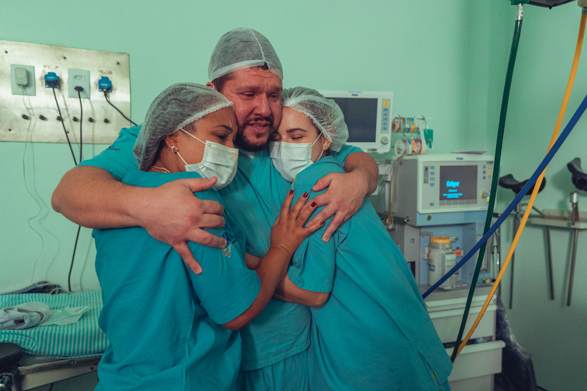 iluminare obstare parto normal hospital aliança natural humanizado adriana monteiro rodrigo lemos salvador doula nascimento senhoritas fotografia foto fotografa 