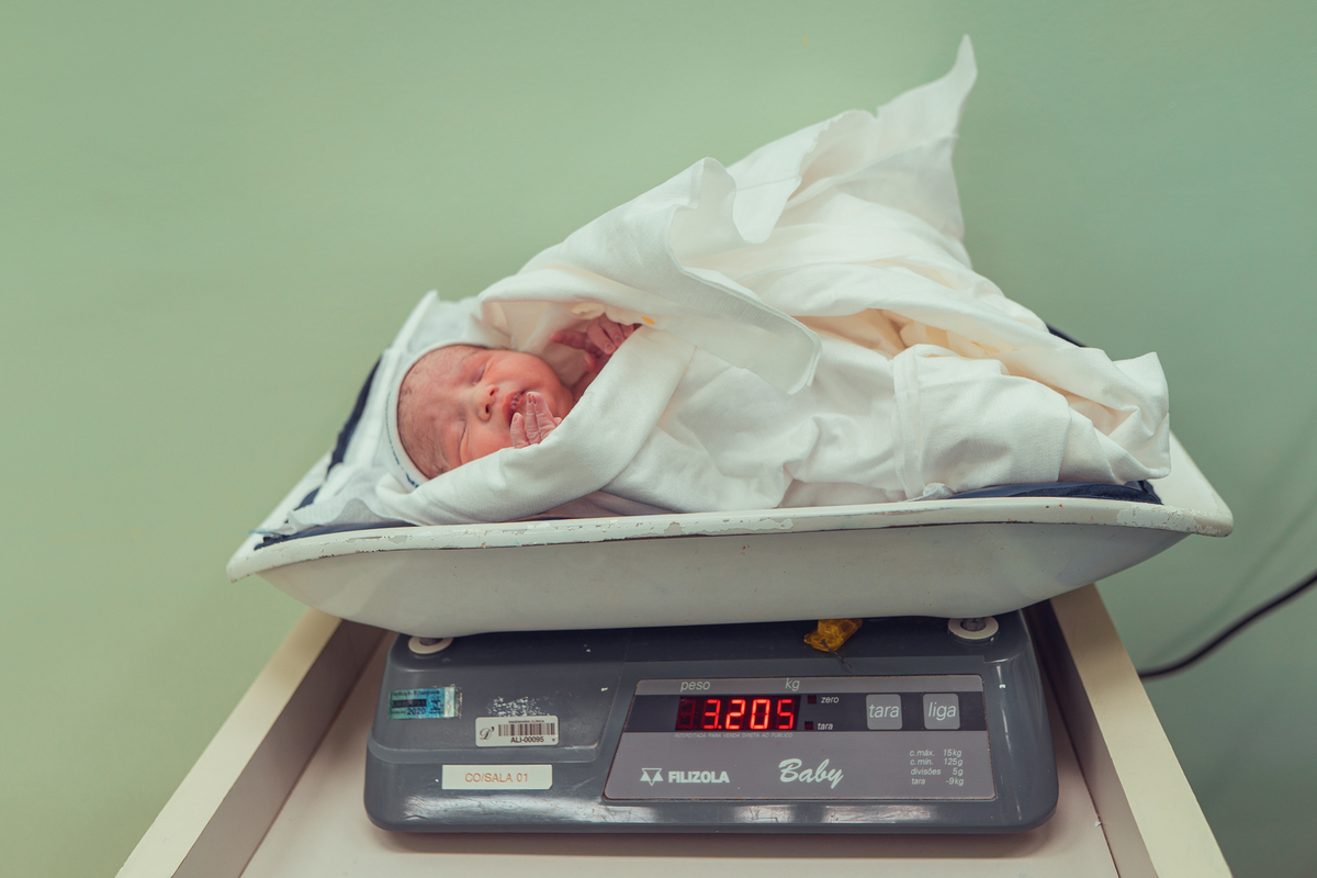 iluminare obstare parto normal hospital aliança natural humanizado adriana monteiro rodrigo lemos salvador doula nascimento senhoritas fotografia foto fotografa 