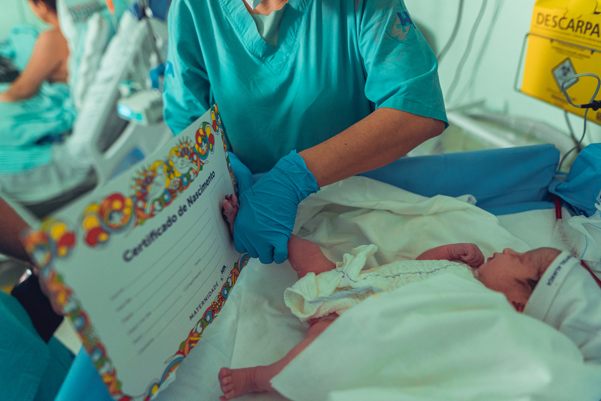 iluminare obstare parto normal hospital aliança natural humanizado adriana monteiro rodrigo lemos salvador doula nascimento senhoritas fotografia foto fotografa 