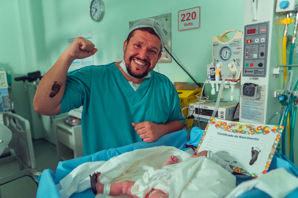 iluminare obstare parto normal hospital aliança natural humanizado adriana monteiro rodrigo lemos salvador doula nascimento senhoritas fotografia foto fotografa 