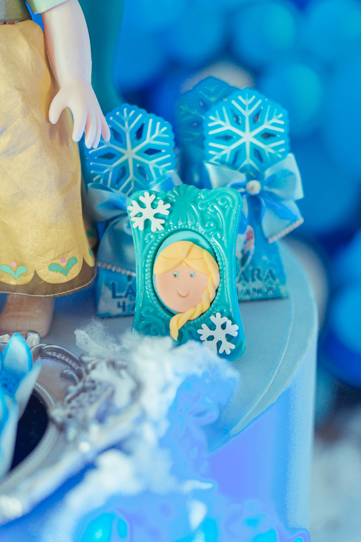 Senhoritas Fotografia aniversário festa infantil criança decoração bolo frozen elsa anna gelo olaf Salvador Bahia Lara 04 anos