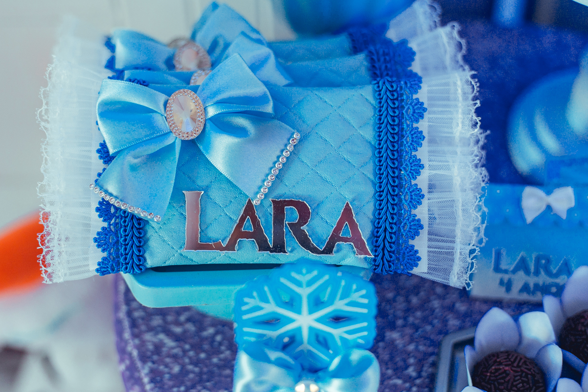 Senhoritas Fotografia aniversário festa infantil criança decoração bolo frozen elsa anna gelo olaf Salvador Bahia Lara 04 anos