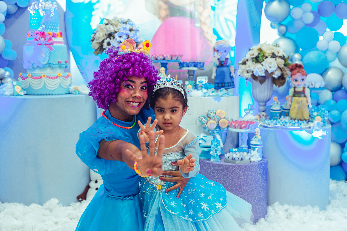 Senhoritas Fotografia aniversário festa infantil criança decoração bolo frozen elsa anna gelo olaf Salvador Bahia Lara 04 anos