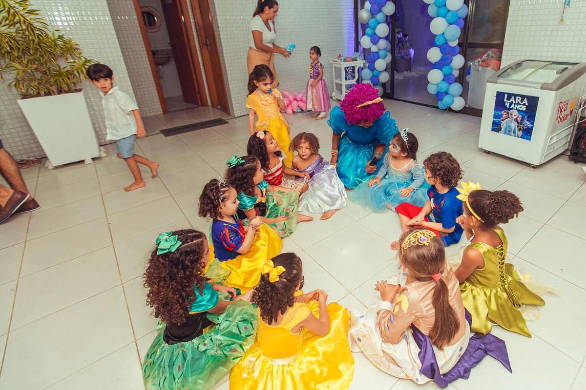 Senhoritas Fotografia aniversário festa infantil criança decoração bolo frozen elsa anna gelo olaf Salvador Bahia Lara 04 anos