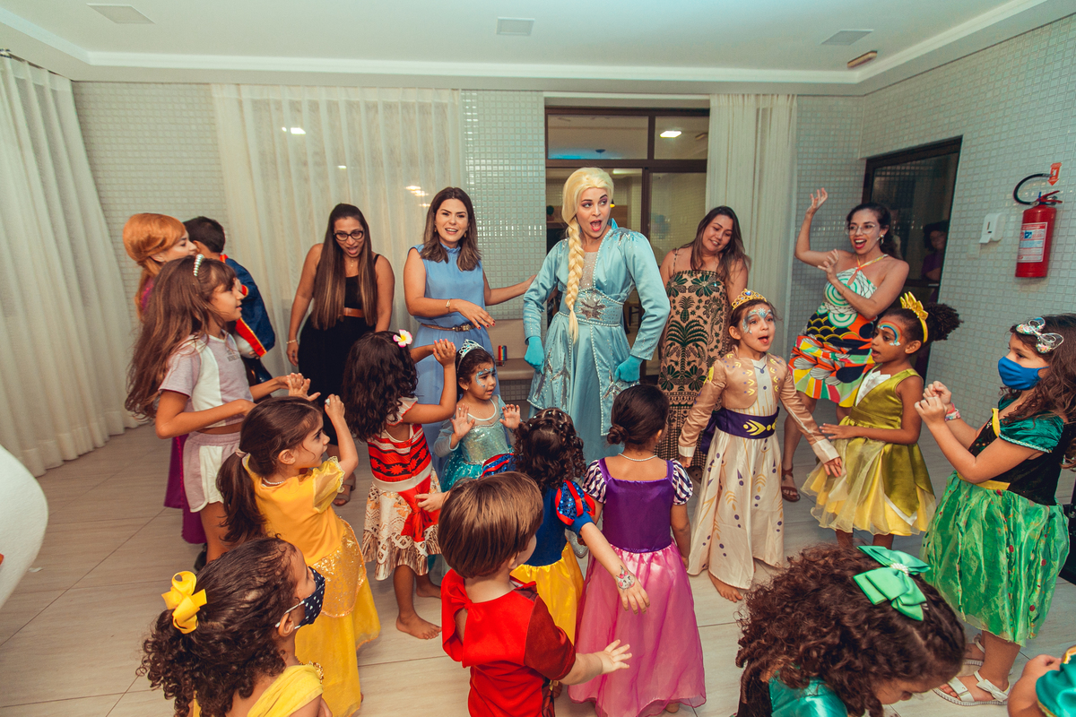 Senhoritas Fotografia aniversário festa infantil criança decoração bolo frozen elsa anna gelo olaf Salvador Bahia Lara 04 anos