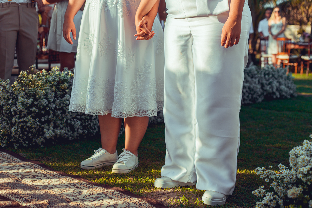 Senhoritas Fotografia casamento gay lésbica homossexual homossexualidade união amor mulher mulheres casal praia villas do atlântico salvador bahia lgbtqiap+ 