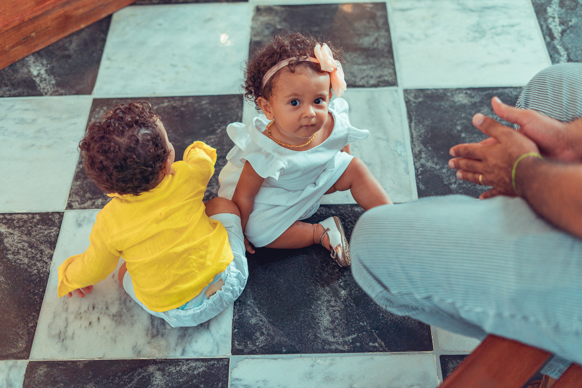 Senhoritas Fotografia Batizado Batismo Igreja Santo Antônio da Barra Salvador Bahia Missa água benta