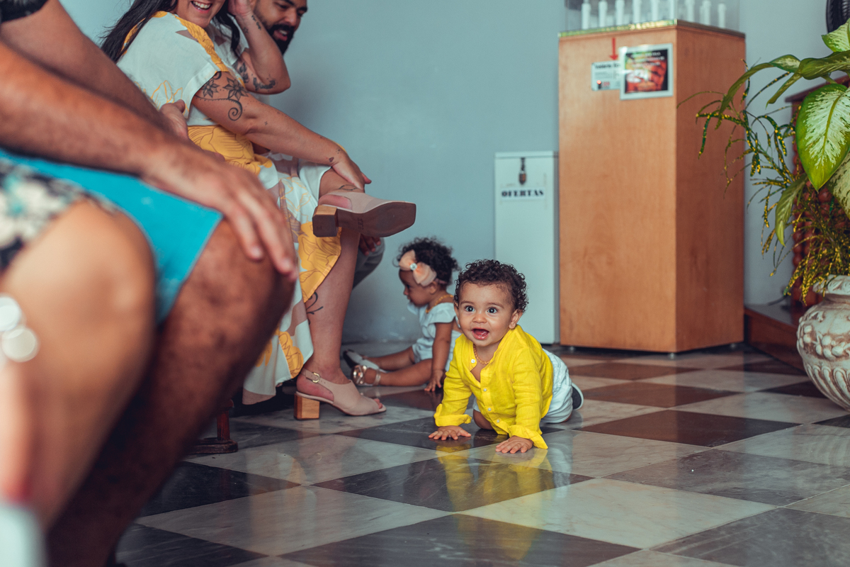 Senhoritas Fotografia Batizado Batismo Igreja Santo Antônio da Barra Salvador Bahia Missa água benta