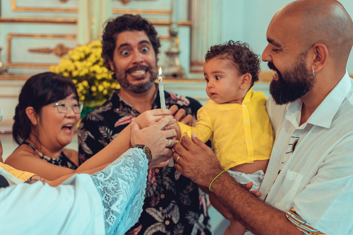 Senhoritas Fotografia Batizado Batismo Igreja Santo Antônio da Barra Salvador Bahia Missa água benta