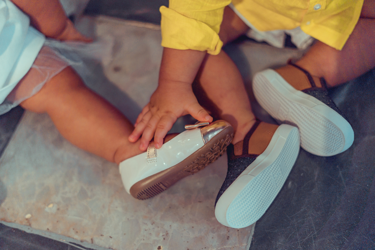 Senhoritas Fotografia Batizado Batismo Igreja Santo Antônio da Barra Salvador Bahia Missa água benta