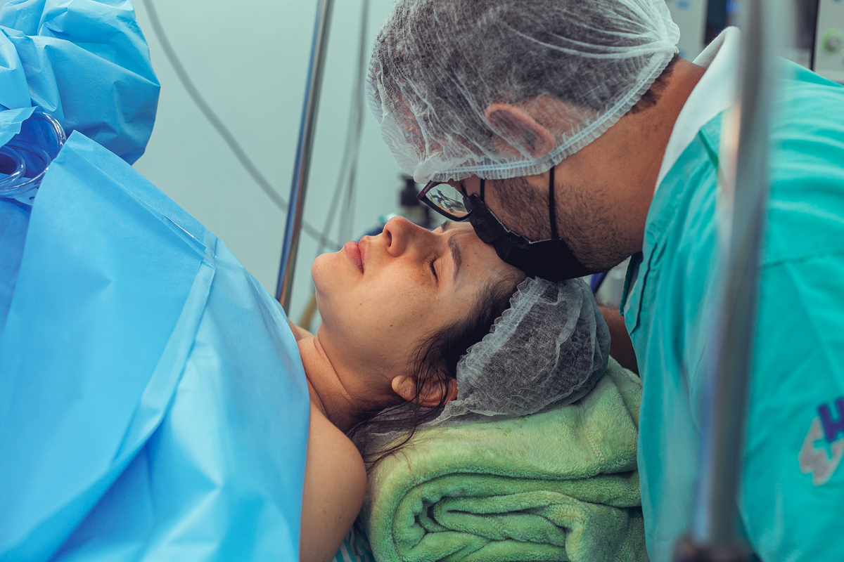 senhoritas fotografia parto cesárea nascimento bebê criança hospital aliança cirurgia marina josé salvador bahia obstetra luciana vieira lopes