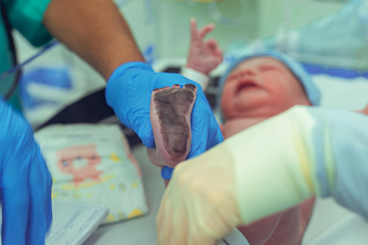 senhoritas fotografia parto cesárea nascimento bebê criança hospital aliança cirurgia marina josé salvador bahia obstetra luciana vieira lopes