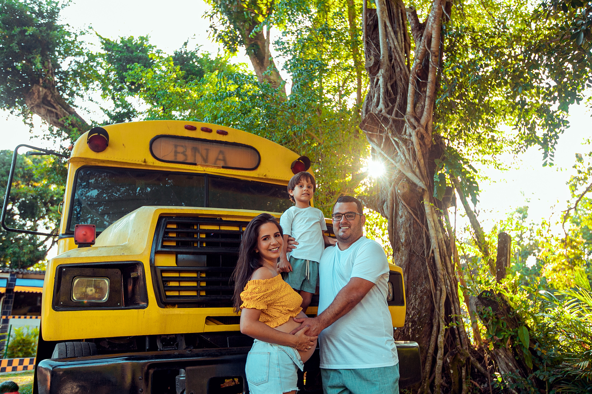 senhoritas fotografia ensaio gestante grávida gravidez praia de inema salvador bahia por do sol céu laranja barriga gestação 9 meses
