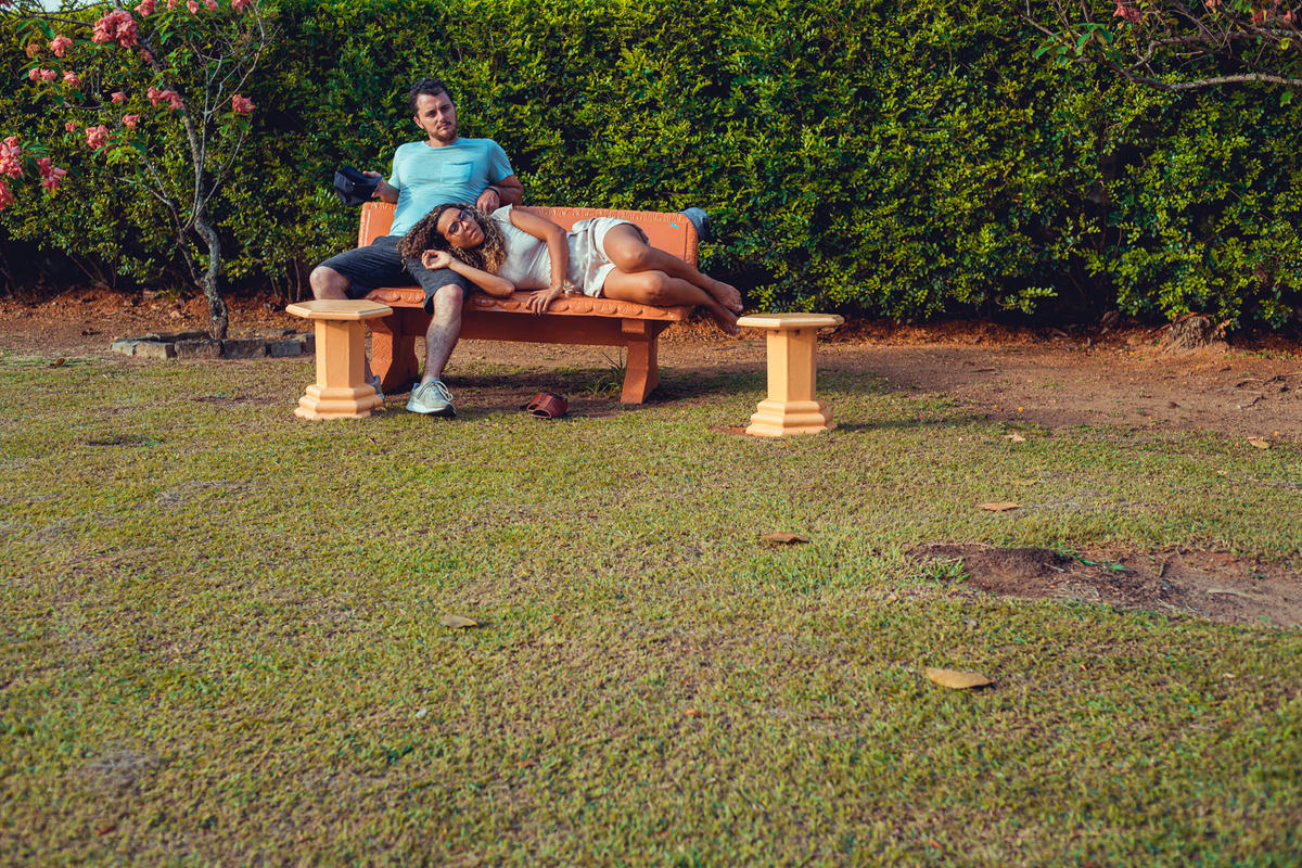 senhoritas fotografia salvador bahia ensaio documental família fotografia foto fotógrafa fotógrafas criança mãe pai filhos pequenos bebê bebês crianças casa residência quintal lazer brincadeira rotina lauro de freitas 