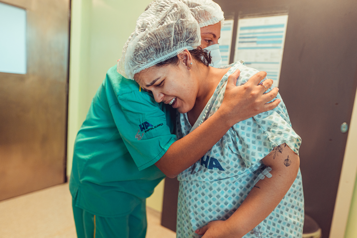 parto humanizado natural normal hospital hospitalar fotógrafa fotógrafas senhoritas fotografia salvador bahia fotografia nascimento bebê gestante grávida casa matris obstetra bruna bittencourt doula saroca hospital aliança