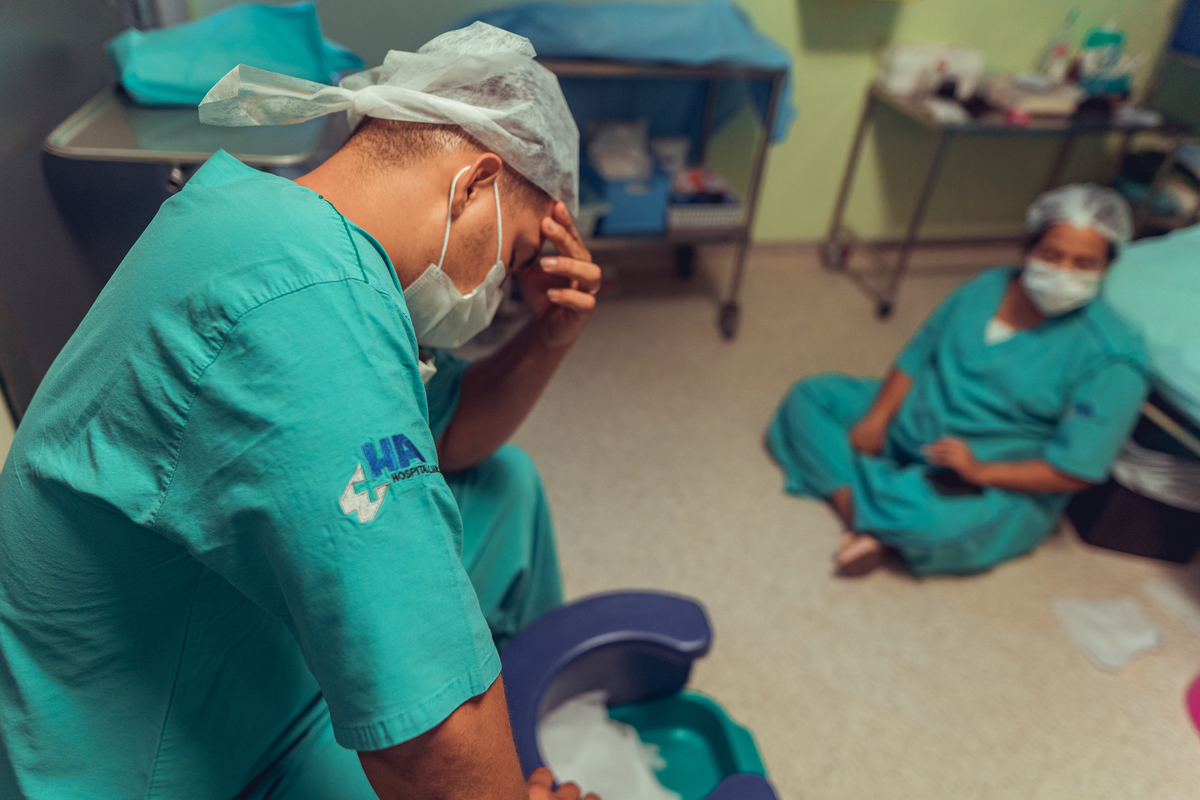 parto humanizado natural normal hospital hospitalar fotógrafa fotógrafas senhoritas fotografia salvador bahia fotografia nascimento bebê gestante grávida casa matris obstetra bruna bittencourt doula saroca hospital aliança