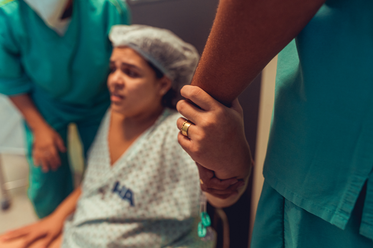 parto humanizado natural normal hospital hospitalar fotógrafa fotógrafas senhoritas fotografia salvador bahia fotografia nascimento bebê gestante grávida casa matris obstetra bruna bittencourt doula saroca hospital aliança