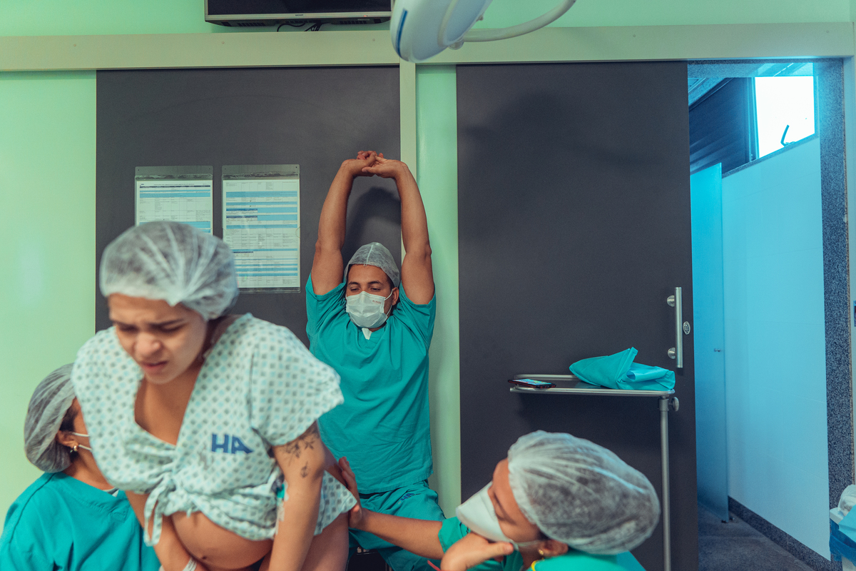 parto humanizado natural normal hospital hospitalar fotógrafa fotógrafas senhoritas fotografia salvador bahia fotografia nascimento bebê gestante grávida casa matris obstetra bruna bittencourt doula saroca hospital aliança