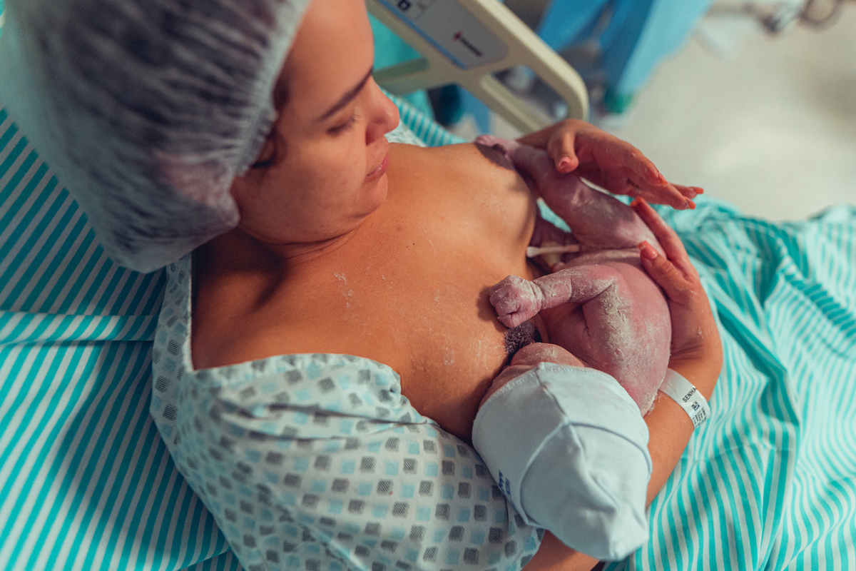 parto humanizado natural normal hospital hospitalar fotógrafa fotógrafas senhoritas fotografia salvador bahia fotografia nascimento bebê gestante grávida casa matris obstetra bruna bittencourt doula saroca hospital aliança