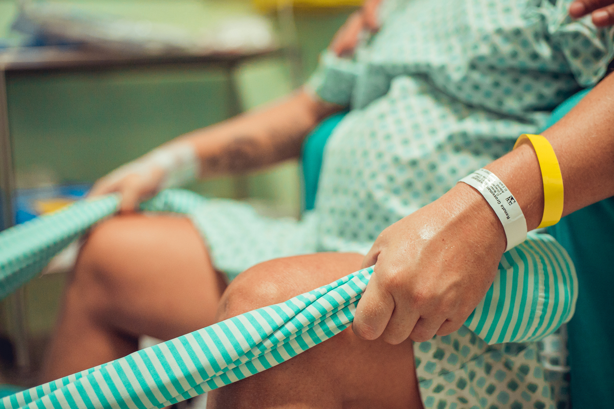 parto humanizado natural normal hospital hospitalar fotógrafa fotógrafas senhoritas fotografia salvador bahia fotografia nascimento bebê gestante grávida vervita parto humanizado obstetra camila rabello enfermeira mara menezes hospital aliança