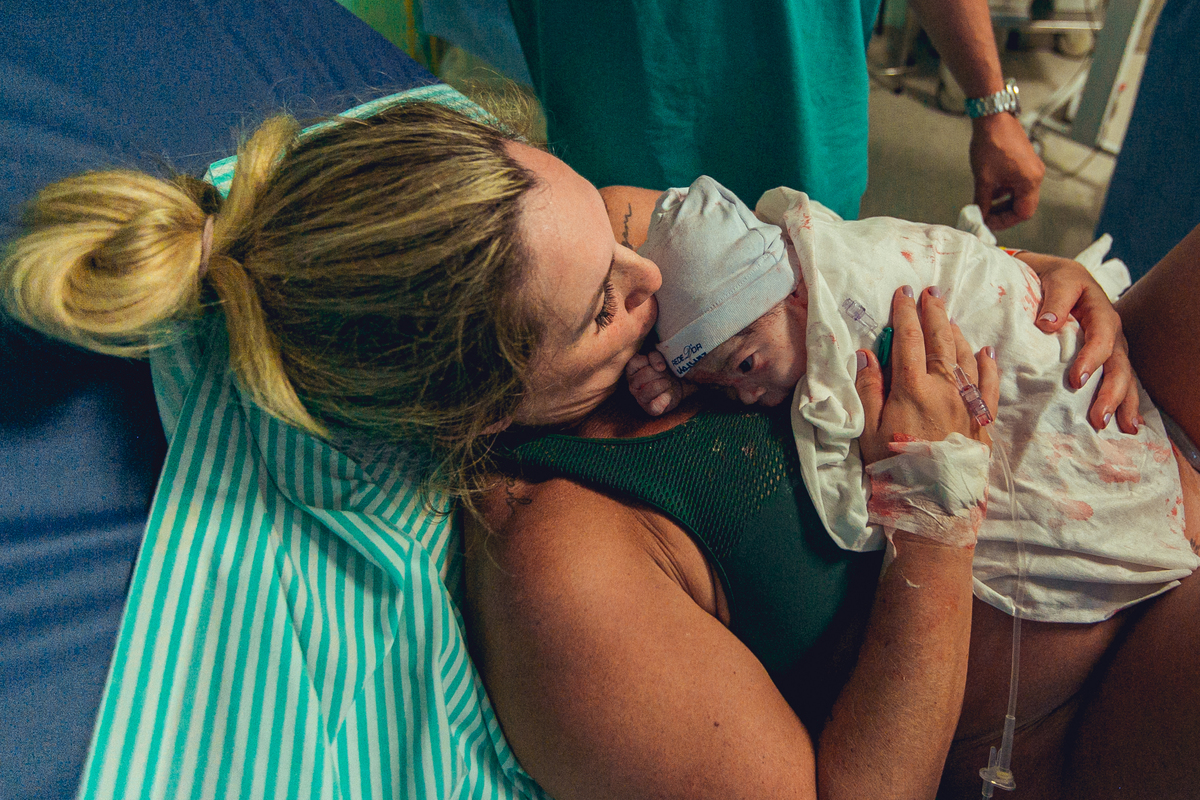 parto humanizado natural normal hospital hospitalar fotógrafa fotógrafas senhoritas fotografia salvador bahia fotografia nascimento bebê gestante grávida vervita parto humanizado obstetra camila rabello enfermeira mara menezes hospital aliança