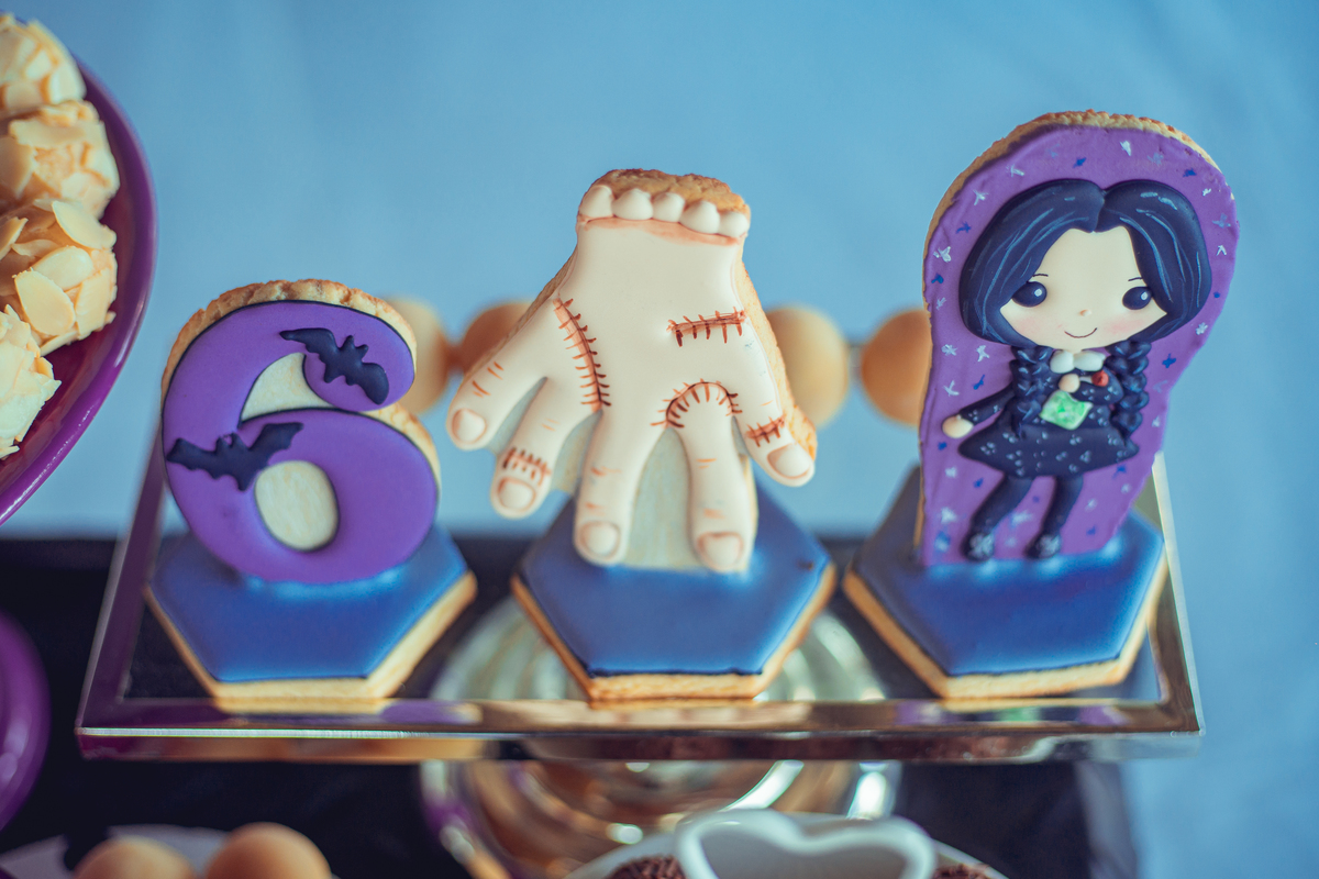 aniversário infantil festa criança decoração bolo as festas de manuca wandinha hannah 06 anos senhoritas fotografia salvador bahia fotografia de família fotógrafas