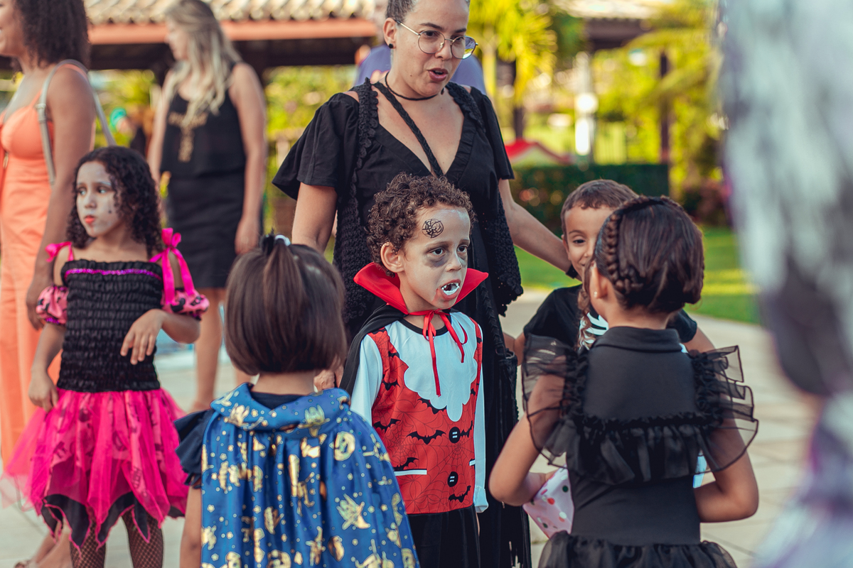 aniversário infantil festa criança decoração bolo as festas de manuca wandinha hannah 06 anos senhoritas fotografia salvador bahia fotografia de família fotógrafas