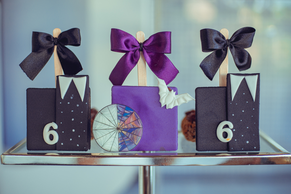 aniversário infantil festa criança decoração bolo as festas de manuca wandinha hannah 06 anos senhoritas fotografia salvador bahia fotografia de família fotógrafas