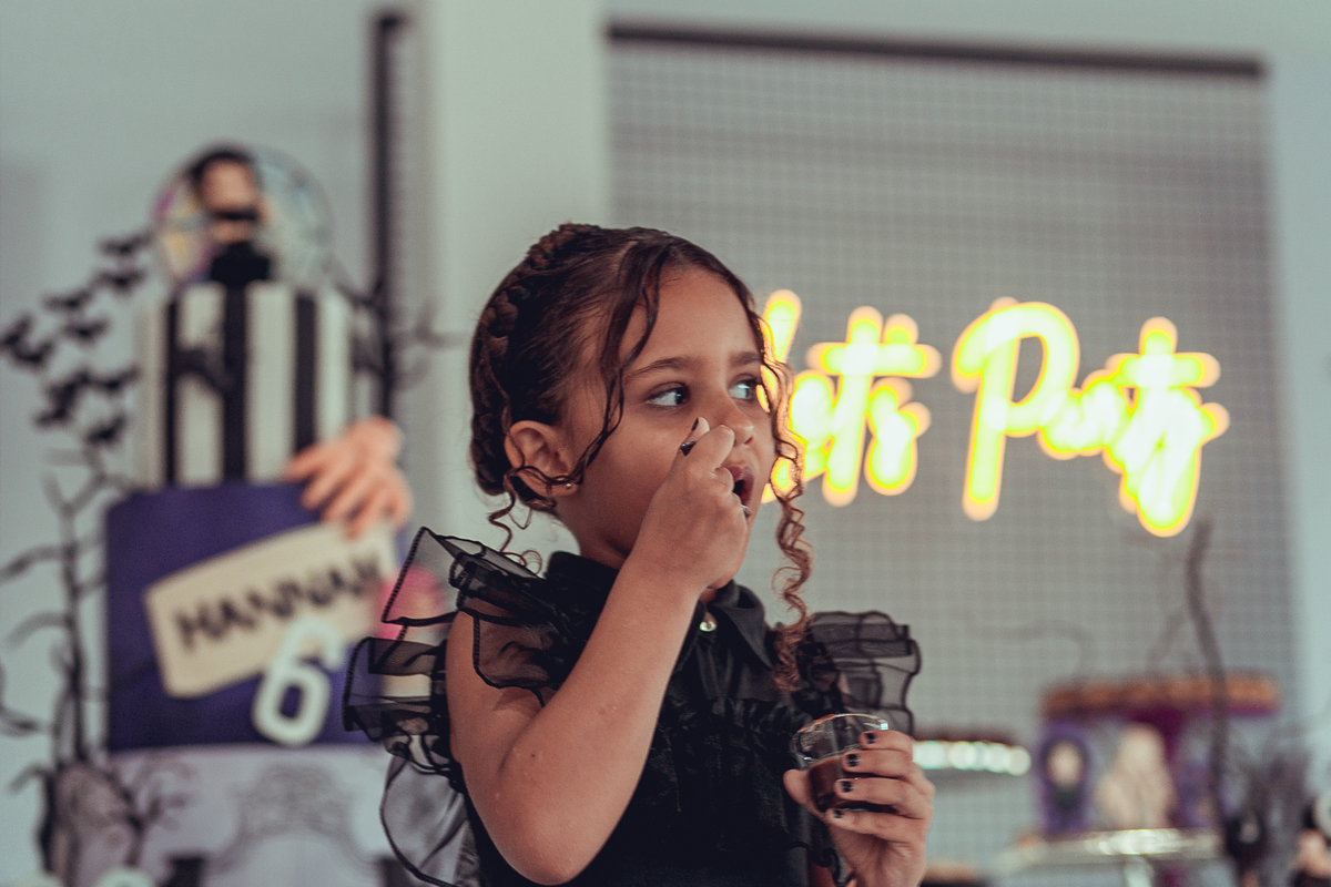 aniversário infantil festa criança decoração bolo as festas de manuca wandinha hannah 06 anos senhoritas fotografia salvador bahia fotografia de família fotógrafas