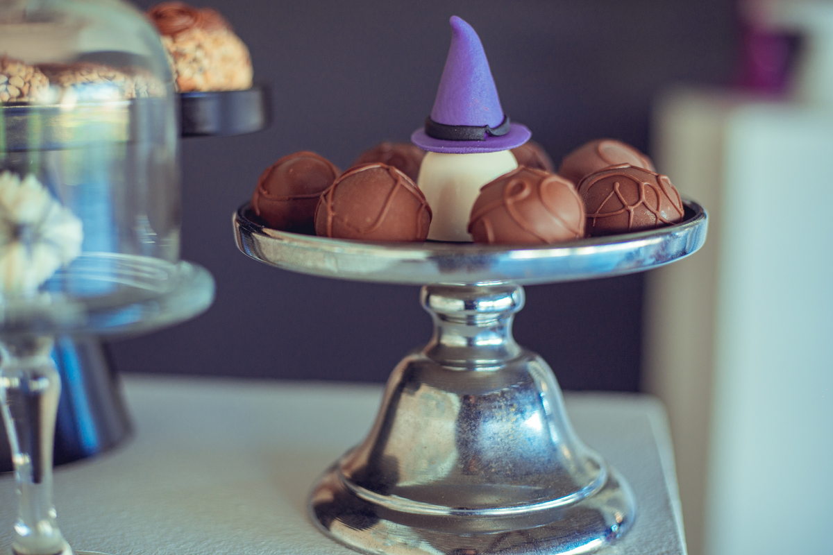 aniversário infantil festa criança decoração bolo as festas de manuca wandinha hannah 06 anos senhoritas fotografia salvador bahia fotografia de família fotógrafas