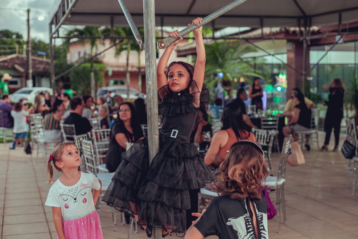 aniversário infantil festa criança decoração bolo as festas de manuca wandinha hannah 06 anos senhoritas fotografia salvador bahia fotografia de família fotógrafas
