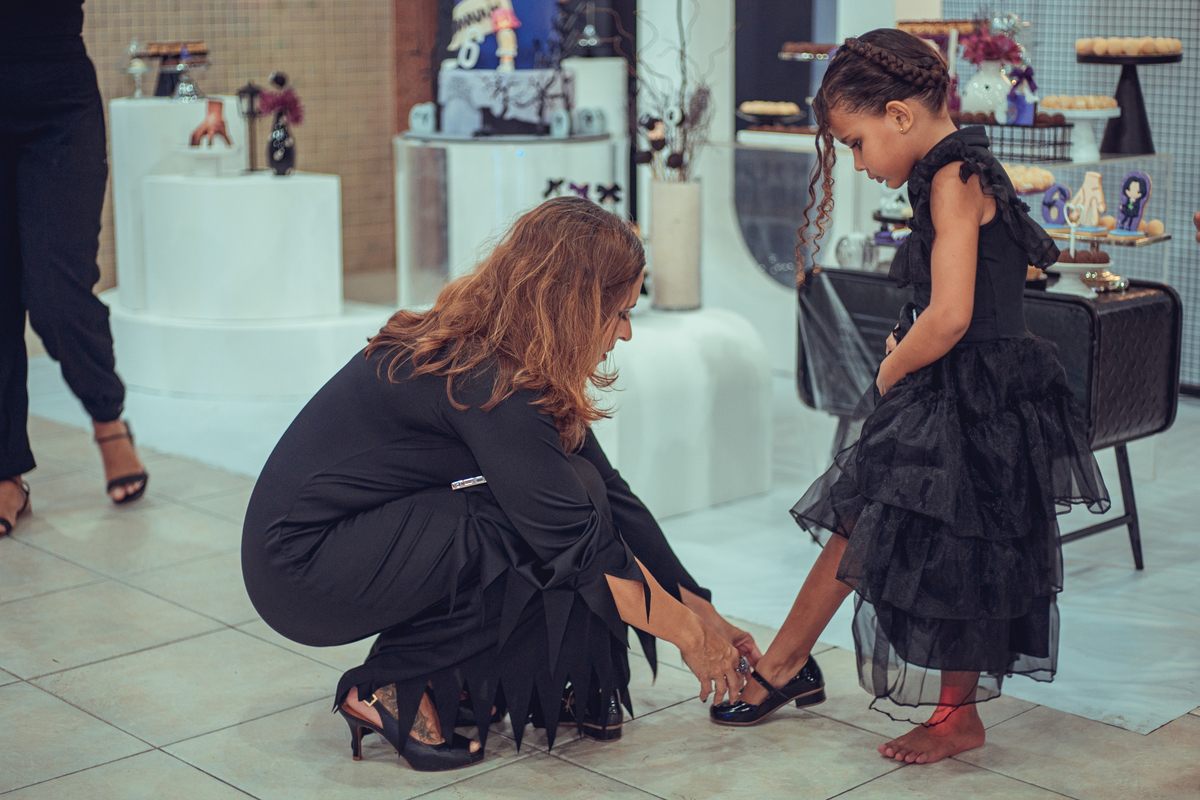aniversário infantil festa criança decoração bolo as festas de manuca wandinha hannah 06 anos senhoritas fotografia salvador bahia fotografia de família fotógrafas