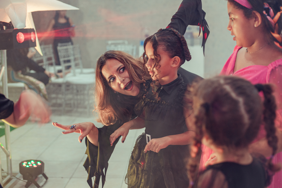 aniversário infantil festa criança decoração bolo as festas de manuca wandinha hannah 06 anos senhoritas fotografia salvador bahia fotografia de família fotógrafas