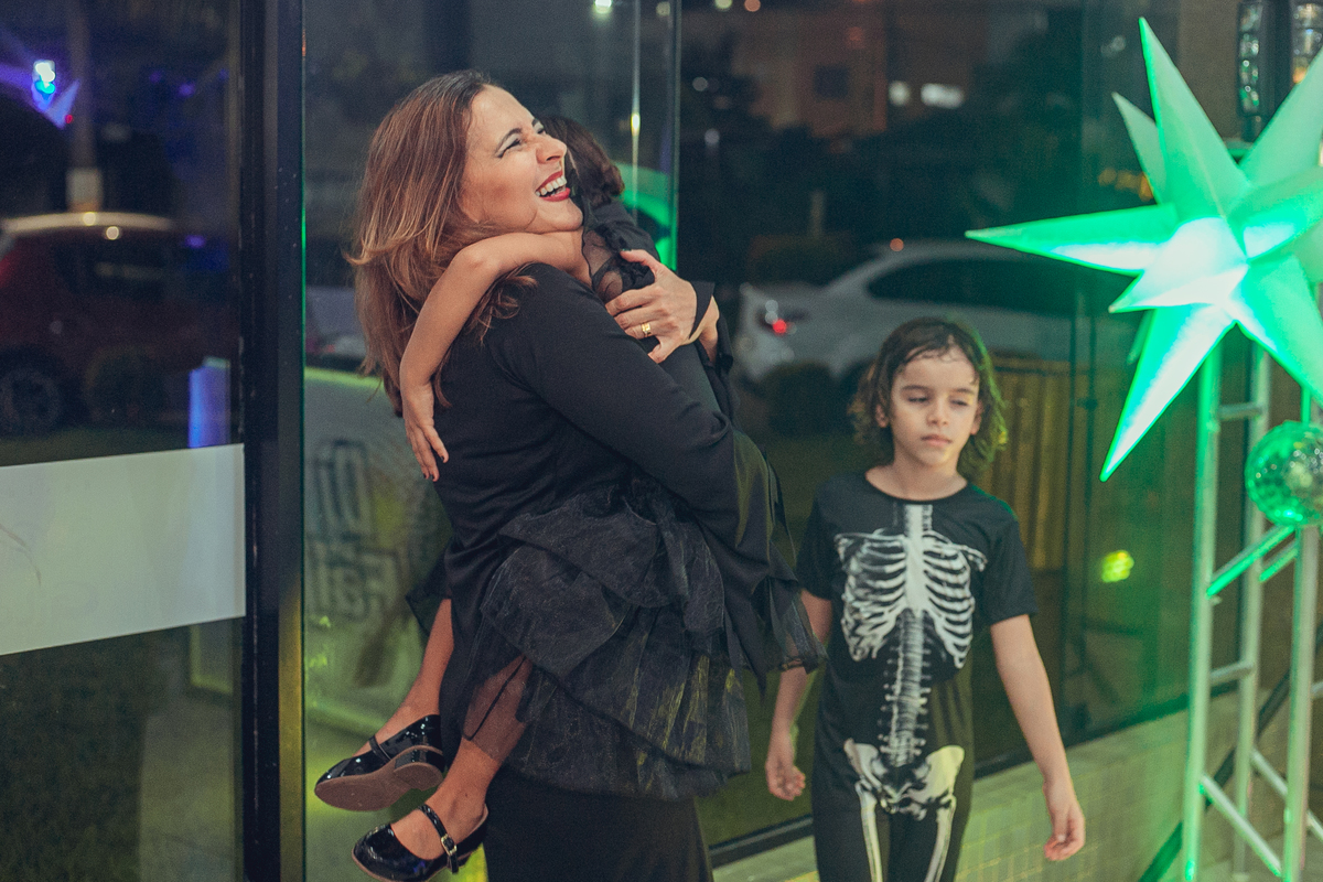 aniversário infantil festa criança decoração bolo as festas de manuca wandinha hannah 06 anos senhoritas fotografia salvador bahia fotografia de família fotógrafas