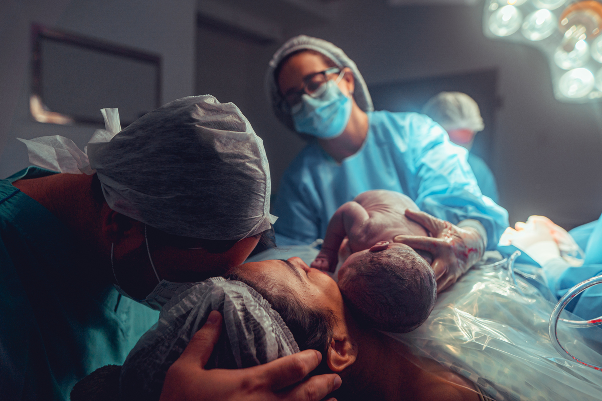 senhoritas fotografia fotógrafas de parto salvador bahia parto humanizado normal natural cesárea hospitalar hospital aliança nascimento nasceu bebê maria fernanda paulo gabriel