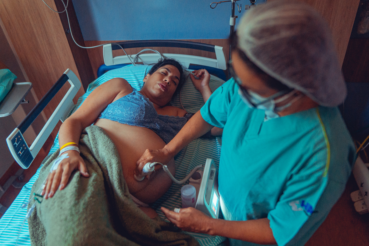 senhoritas fotografia fotógrafas de parto salvador bahia parto humanizado normal natural cesárea hospitalar hospital aliança nascimento nasceu bebê maria fernanda paulo gabriel