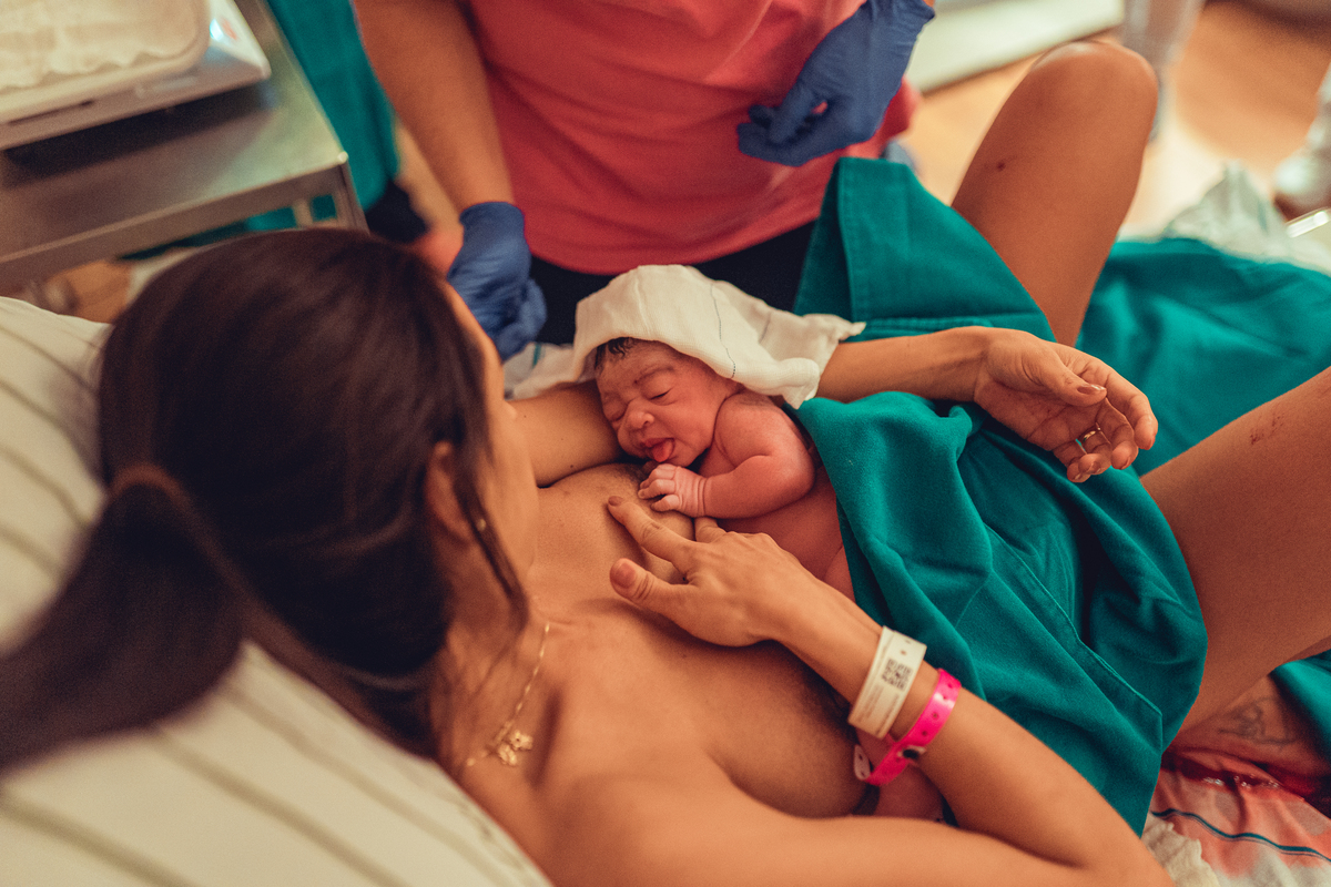 senhoritas fotografia nascimento fotógrafas de parto normal humanizado natural hospital materdei salvador bahia obstetra mirella fonseca fotografia documental gestante grávida bebê fotógrafa