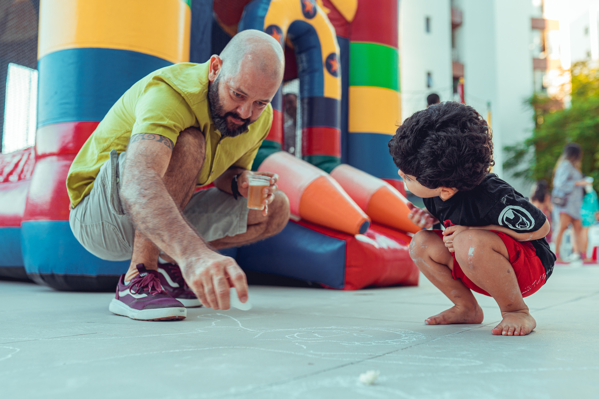 senhoritas fotografia salvador bahia aniversário infantil festa criança gabriel 3 anos idade decoração bolo super herois marvel homem aranha incrível hulk capitão américa super homem superman batman thor homem formiga