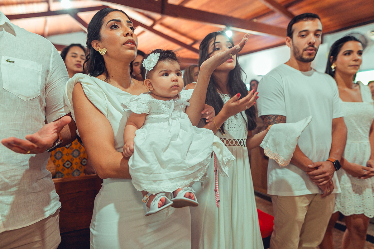 senhoritas fotografia batizado batismo igreja praia do forte sao francisco de assis foto fotografo fotografa
