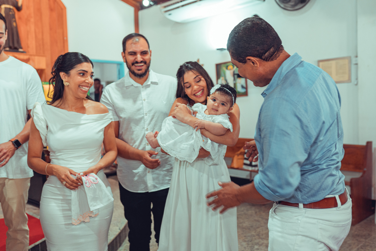 senhoritas fotografia batizado batismo igreja praia do forte sao francisco de assis foto fotografo fotografa