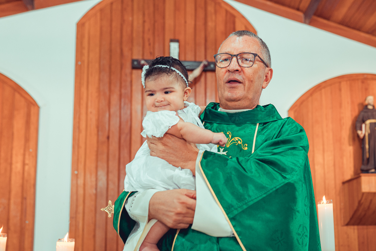 senhoritas fotografia batizado batismo igreja praia do forte sao francisco de assis foto fotografo fotografa