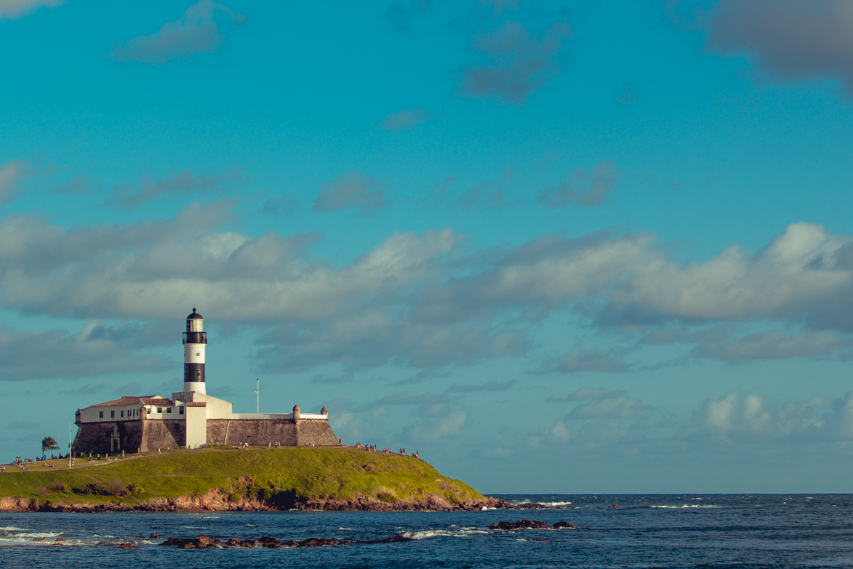 farol da barra praia em salvador bahia